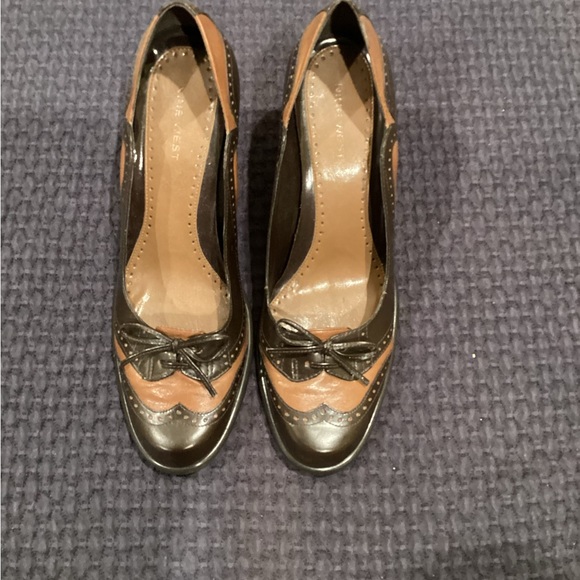 Heels - Picture 1 of 7